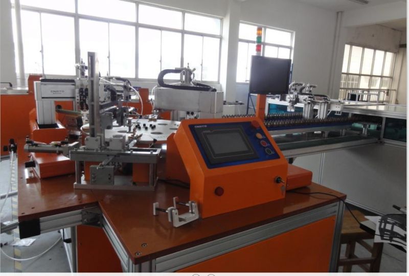 第 一 代 轉(zhuǎn)盤式磁路自動(dòng)裝配生產(chǎn)線